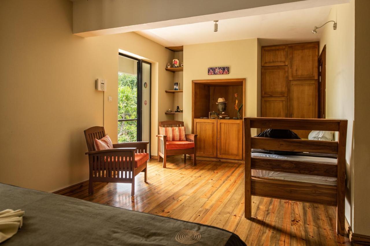 Happy Days Guest House Ле-Морн Екстер'єр фото