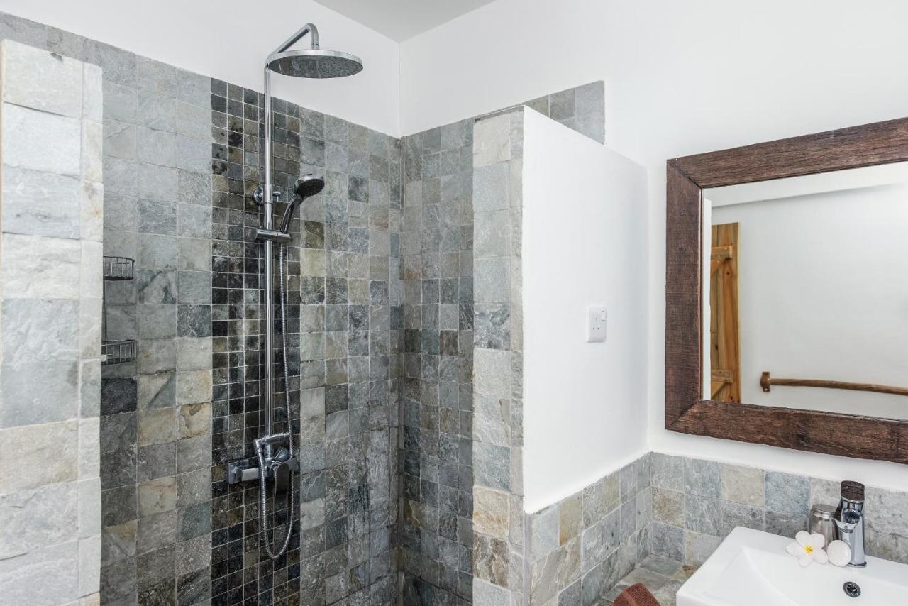 Happy Days Guest House Ле-Морн Екстер'єр фото